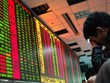 Giá cổ phiếu thấp, ngân hàng ngại niêm yết